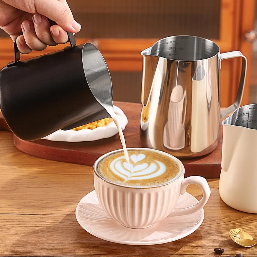 Coffee Milk Frothing Pitcher J - Milk Steaming Pitcher recension och pris